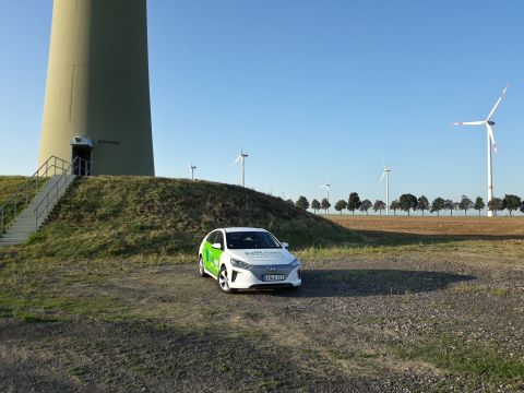 Ioniq am Windpark - 2