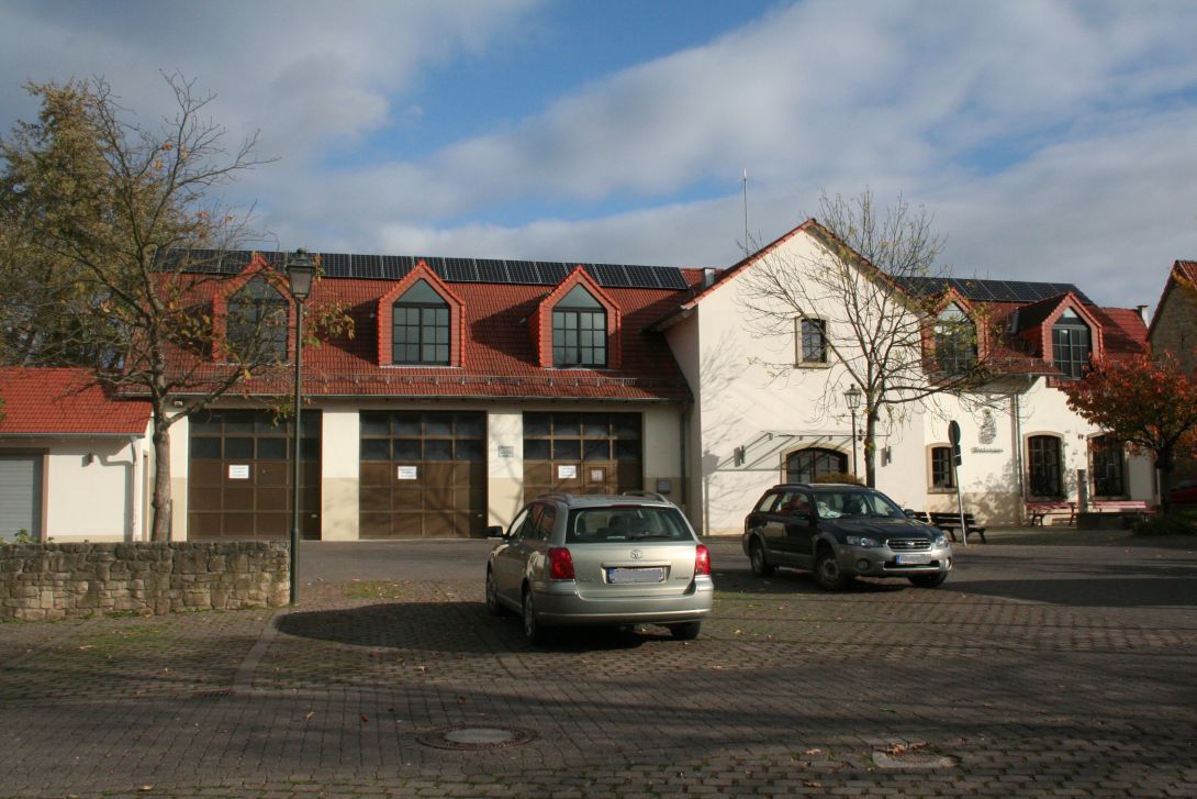 DGH Ansicht vom Dorfplatz